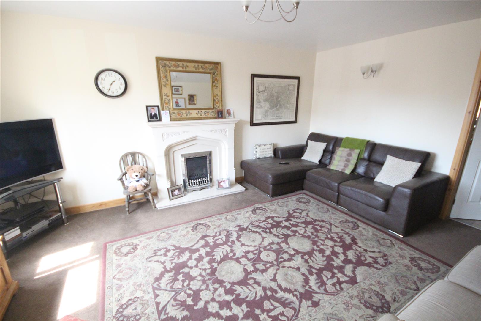 4 bedroom semi-detached house Let Agreed in Earby - IMG_8348.jpg